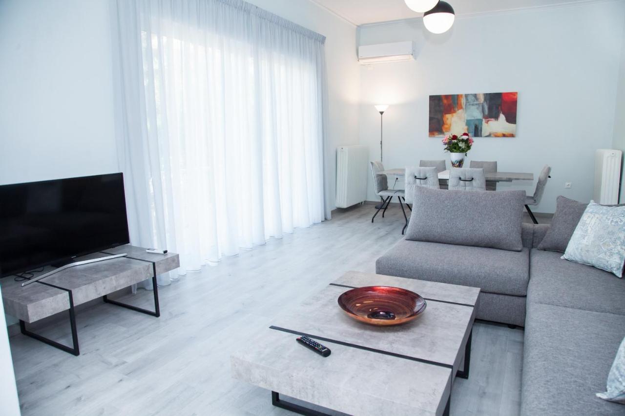 Sunny And Minimal Apt In Glyfada With 3 Bdrm Atenas Exterior foto