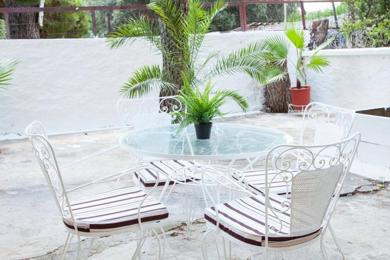 Sunny And Minimal Apt In Glyfada With 3 Bdrm Atenas Exterior foto