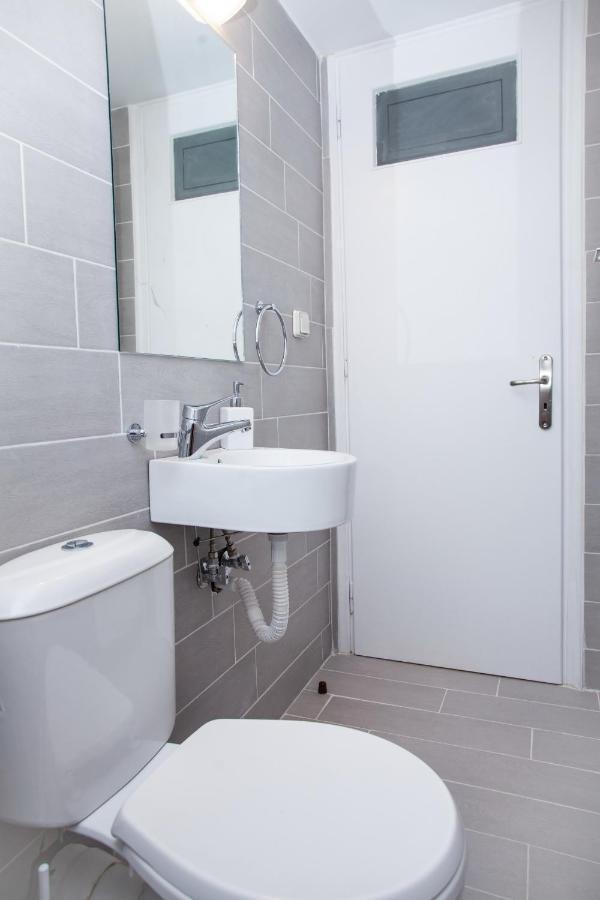 Sunny And Minimal Apt In Glyfada With 3 Bdrm Atenas Exterior foto