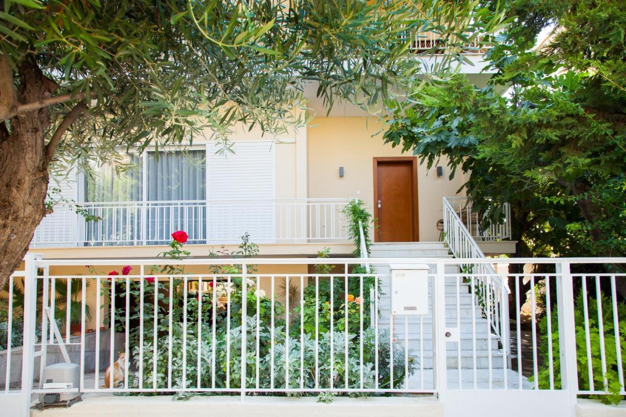 Sunny And Minimal Apt In Glyfada With 3 Bdrm Atenas Exterior foto