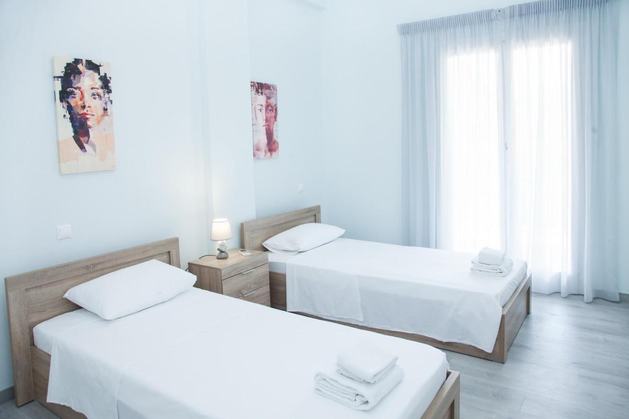 Sunny And Minimal Apt In Glyfada With 3 Bdrm Atenas Exterior foto